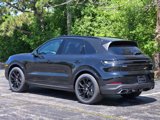 New 2025 Porsche Cayenne image 3
