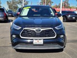 Used 2021 Toyota Highlander XLE image 2