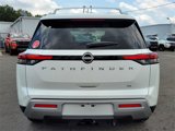 New 2025 Nissan Pathfinder SL image 4