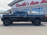 Used 2022 GMC Sierra 3500 Denali image 2