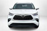 Used 2024 Toyota Highlander XLE image 3