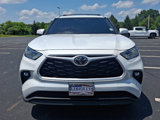 Used 2022 Toyota Highlander XLE image 2