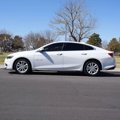 Used 2017 Chevrolet Malibu LT image 3