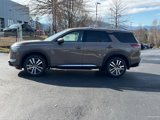 New 2025 Nissan Pathfinder Platinum w/ Black Appearance Package image 5