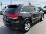 Used 2016 Jeep Grand Cherokee Laredo w/ Quick Order Package 23E image 3