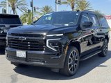 Used 2025 Chevrolet Suburban RST image 3