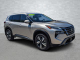 Used 2024 Nissan Rogue SL image 2