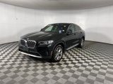 Used 2025 BMW X4 xDrive30i w/ Premium Package image 3