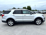 Used 2016 Ford Explorer XLT w/ Equipment Group 202A image 3