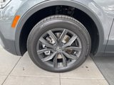 Certified 2024 Volkswagen Tiguan SE w/ Panoramic Sunroof Package image 6