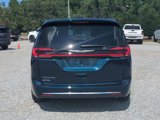 New 2025 Chrysler Pacifica Select image 4
