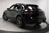 Certified 2025 Porsche Macan image 3