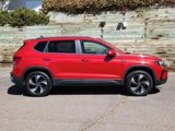 Used 2024 Volkswagen Taos SE image 2