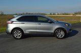 Used 2024 Ford Edge Titanium image 2