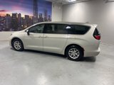 Used 2017 Chrysler Pacifica LX image 4