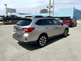 Used 2017 Subaru Outback 2.5i Limited image 3