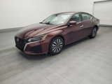 Used 2023 Nissan Altima 2.5 SV image 2