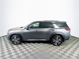 New 2025 Nissan Pathfinder Platinum image 4