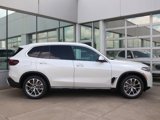 New 2026 BMW X5 xDrive50e w/ Premium Package image 4