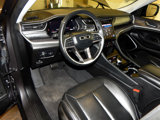 Used 2022 Jeep Grand Cherokee Limited image 3