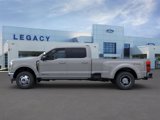 New 2025 Ford F350 4x4 Crew Cab DRW Super Duty image 3