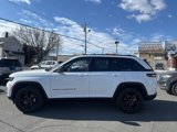 Used 2023 Jeep Grand Cherokee Altitude image 4