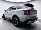 Used 2025 Kia Sorento S w/ Panoramic Sunroof Package image 3