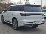 New 2025 INFINITI QX80 Luxe image 3