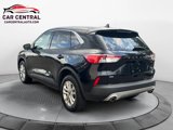 Used 2020 Ford Escape SE image 3
