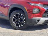 Used 2022 Chevrolet TrailBlazer LT w/ Driver Confidence Package image 4