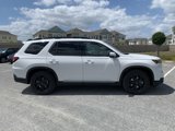 New 2025 Honda Pilot Touring image 3
