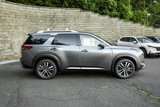 New 2025 Nissan Pathfinder Platinum image 2