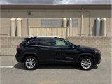Used 2019 Jeep Cherokee Latitude w/ Popular Appearance Group image 2