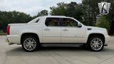 Used 2009 Cadillac Escalade EXT image 5