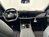 New 2025 Jeep Wagoneer Limited image 5