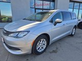 Used 2022 Chrysler Voyager LX image 2