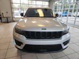 New 2025 Jeep Grand Cherokee Limited w/ Black Appearance Package image 3