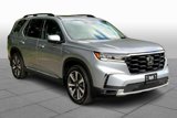 Used 2025 Honda Pilot Touring image 2