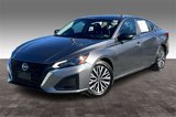 Used 2025 Nissan Altima 2.5 SV image 3