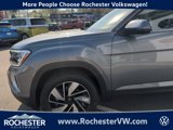 New 2025 Volkswagen Atlas SE image 2
