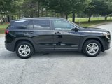 Used 2024 GMC Terrain SLE image 4