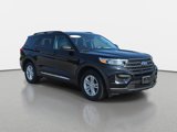 Used 2023 Ford Explorer XLT image 3