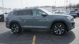 New 2025 Volkswagen Atlas SEL Premium R-Line image 4
