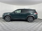 New 2025 Nissan Pathfinder SL w/ SL Premium Package image 3