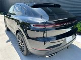Used 2025 Porsche Cayenne Coupe image 3