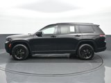 Used 2024 Jeep Grand Cherokee L Laredo image 3