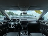Used 2021 Volkswagen Atlas SE w/ Towing Package image 2