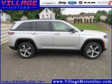 New 2025 Jeep Grand Cherokee Limited w/ Luxury Tech Group II image 4