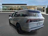 New 2025 Lincoln Navigator Reserve image 3
