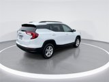 Certified 2024 GMC Terrain SLE w/ Driver Convenience Package image 3